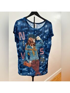 428. Stylish Blue Graphic Women's Top